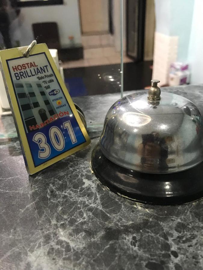 Hostal Brilliant Quito Bagian luar foto