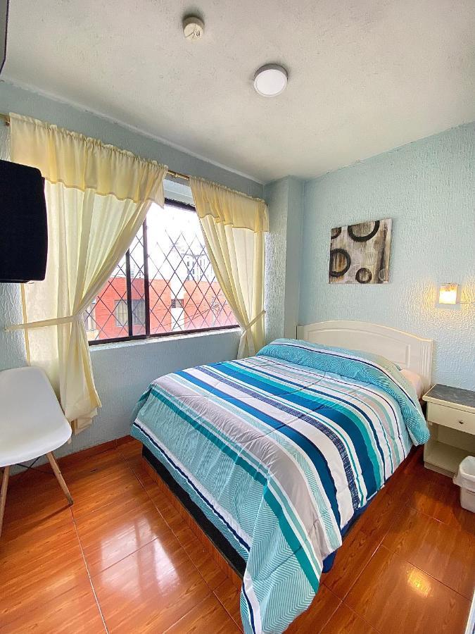 Hostal Brilliant Quito Bagian luar foto