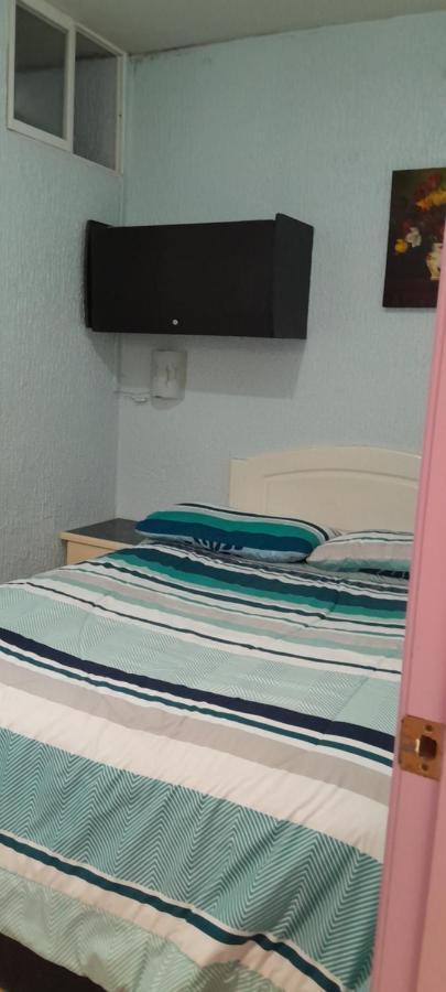 Hostal Brilliant Quito Bagian luar foto