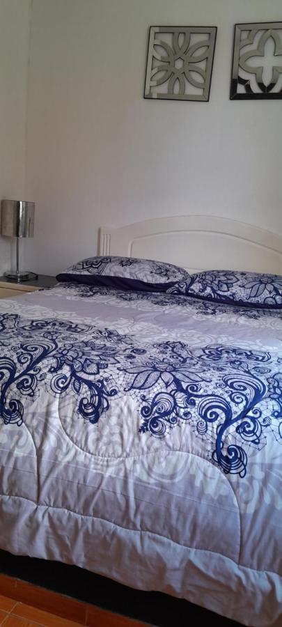 Hostal Brilliant Quito Bagian luar foto